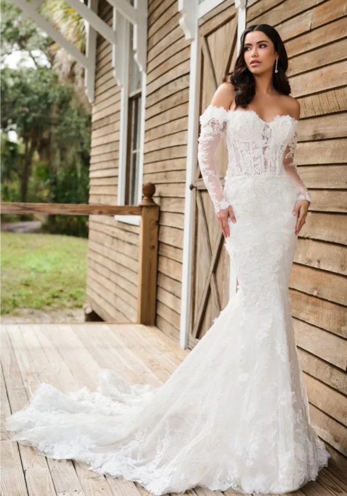 Vestido GLÓRIA - Vestido sereia ombro a ombro todo rendado com manga longa removível. Deslumbrante e majestoso. - Felicidade Noivas e Festas