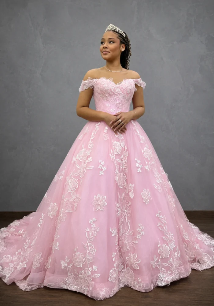 Vestido Tulipa rosa bebe ombro a ombro com aplicacoes floral branco - Felicidade Noivas e Festas