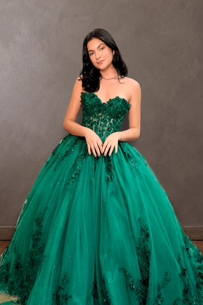 Vestido Elyra verde esmeralda para festa de debutante - Felicidade Noivas e Festas