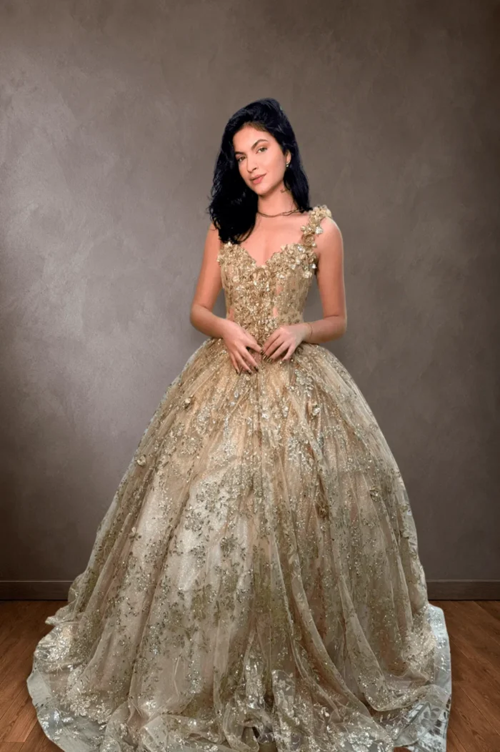 Vestido Estélia Dourado dourado para festa de debutante - Felicidade Noivas e Festas